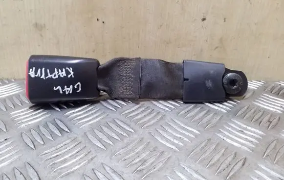 Chevrolet Captiva Rear seatbelt buckle