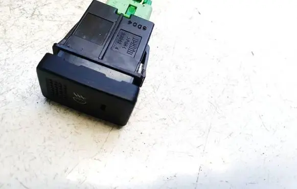 Suzuki Grand Vitara II Fog light switch r23424
