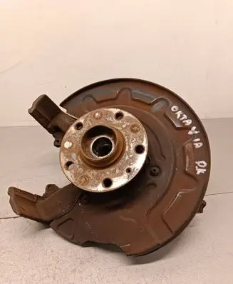 Front wheel hub