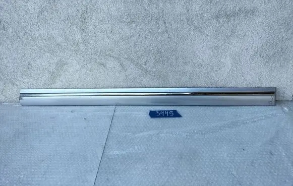 Mercedes-Benz E W210 Front door trim (molding) A2106900482