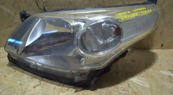 Toyota Urban Cruiser XP110 Headlight/headlamp