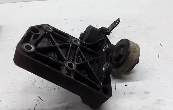 BMW 5 E39 A/C compressor mount bracket 64552247421