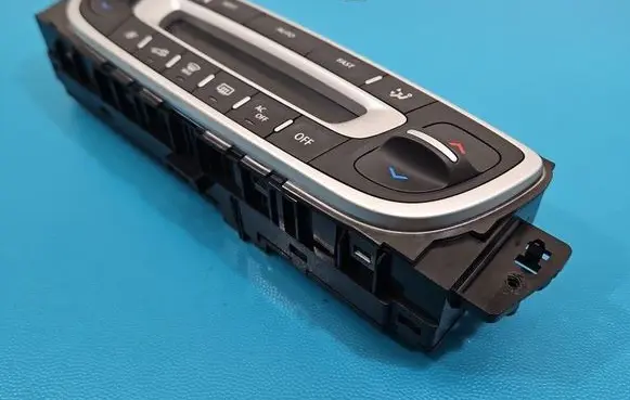 Renault Megane III Climate control/heater control trim 275103596R IMPRK1560027
