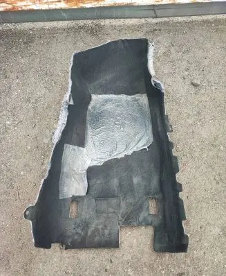 Chevrolet Camaro Front floor carpet liner 84319922 106083596