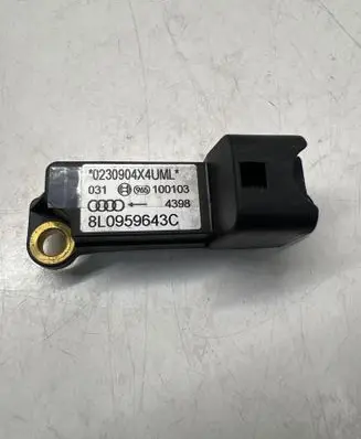 Audi A3 S3 8L Airbag deployment crash/impact sensor 8L0959643C 0230904X4UML 100103
