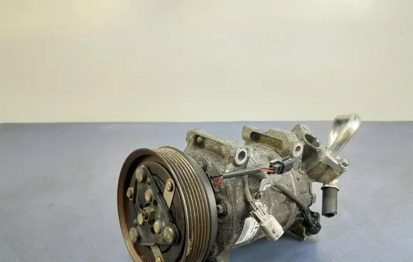 Renault Megane IV Air conditioning (A/C) compressor (pump) 926003123R