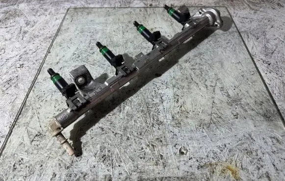 Ford Focus C-MAX Fuel injectors set 9D280 4M5G9H487 9H487