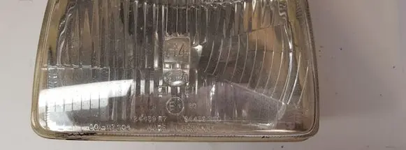 Ford Fiesta Headlight/headlamp 301117904 24439R20 24439R7