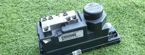 Mercedes-Benz C W202 Central locking vacuum pump 2088000548