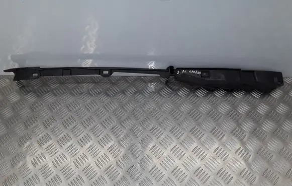 Fender mounting bracket
