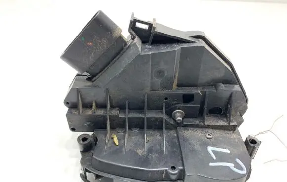 Ford Fiesta Front door lock 8A6AA21813AG