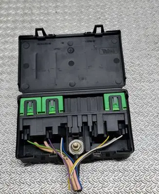 Citroen C4 I Fuse module 9632229480