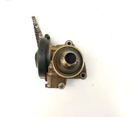 Skoda Fabia Mk1 (6Y) Oil pump 03D103669B 1780422