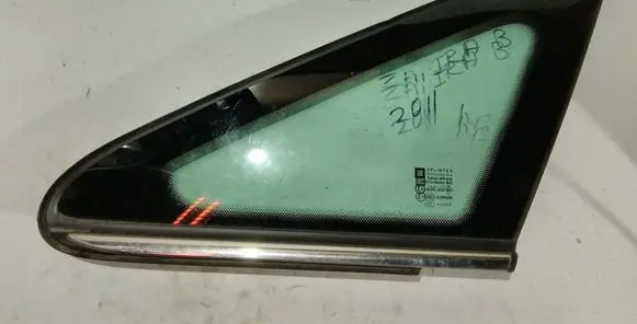 Opel Zafira B Front triangle window/glass 43R007951 13123922