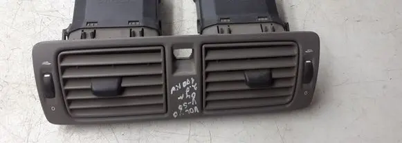 Volvo V50 Dash center air vent grill