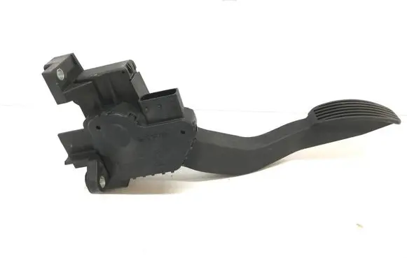 Iveco Daily 4th gen Accelerator throttle pedal 5801333490