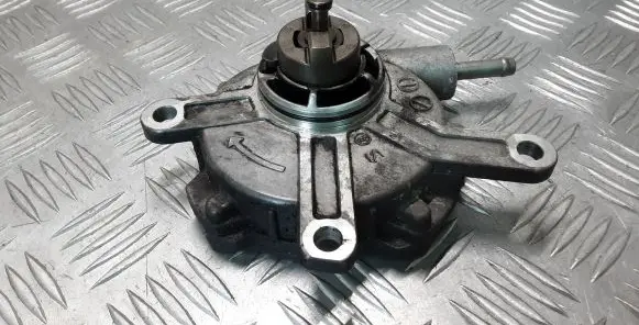 Lexus IS 220D-250-350 Vacuum pump
