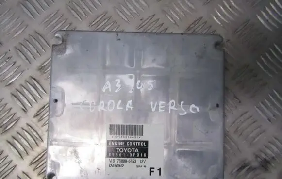 Toyota Corolla Verso AR10 Engine control unit/module 896610F010 89661-0F010