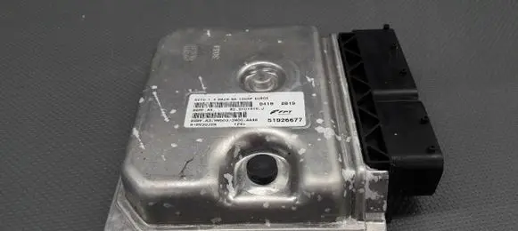 Alfa Romeo Mito Engine control unit/module ECU 51926677