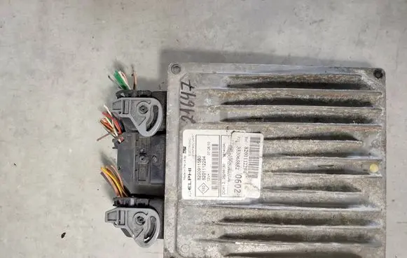 Renault Kangoo I Engine control unit/module 8200911560 8201112294