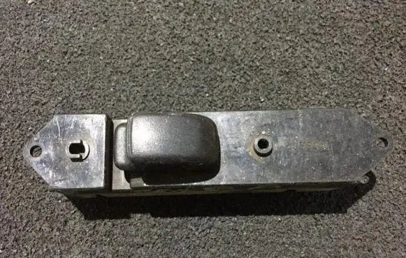 Mazda 323 Electric window control switch