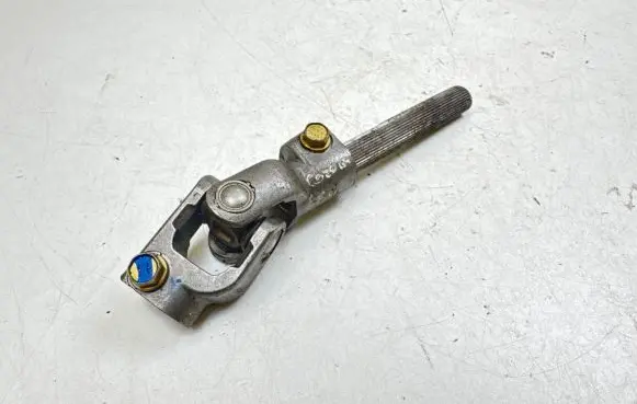 Toyota Corolla Verso AR10 Steering column universal joint