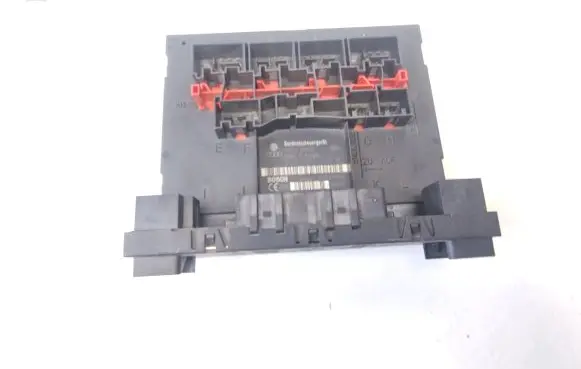 Volkswagen Golf V Comfort/convenience module 3C8937049D