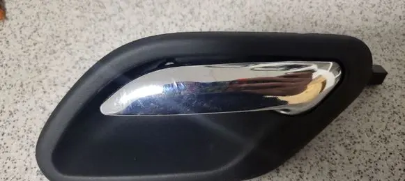 BMW 5 E39 Front door interior handle 8226049
