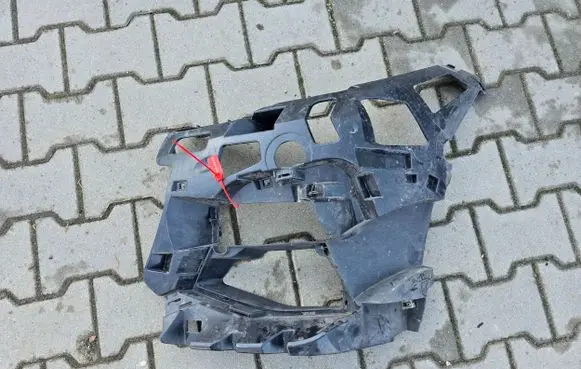 BMW 2 F44 Front bumper mounting bracket 8075481