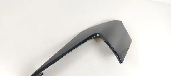 Nissan Leaf II (ZE1) Tailgate trim GG52005980
