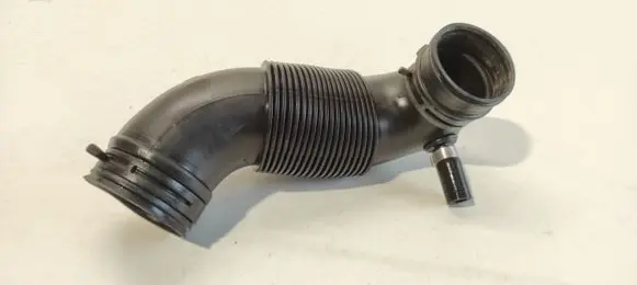 Volkswagen Fox Air intake duct part 6Y0129684B
