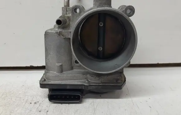 Lexus IS 220D-250-350 Throttle valve 2203031020