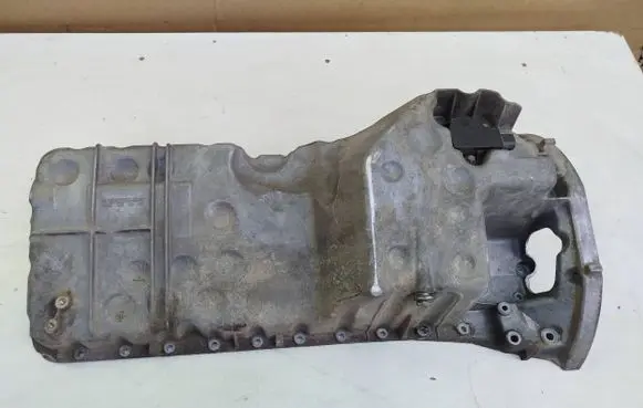 Mercedes-Benz E W211 Oil sump A6470140302