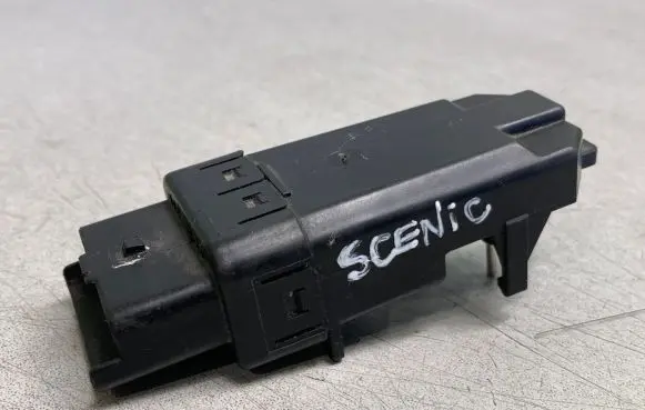 Renault Scenic II - Grand scenic II Electric power window relay 288316