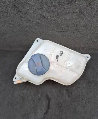 Audi A6 S6 C5 4B Coolant expansion tank/reservoir 4B3121403B