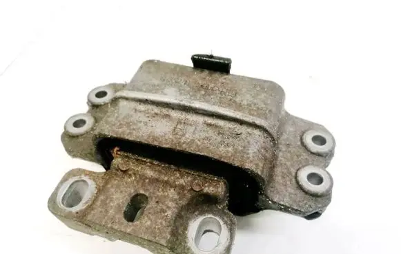 Volkswagen PASSAT B7 Engine mount bracket 1K0199555 1K0199555AC