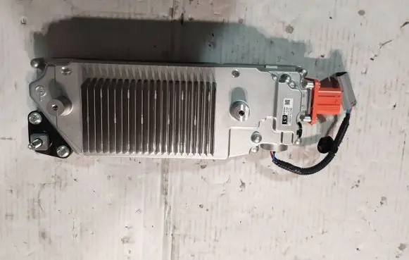 Toyota RAV 4 (XA50) Voltage converter inverter G927042060