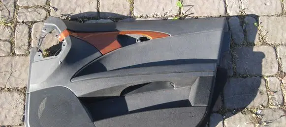 Mercedes-Benz E W211 Front door card panel trim 2117270214