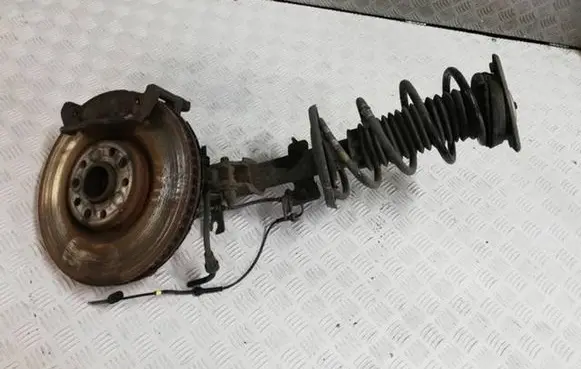 Peugeot 308 Front wheel hub spindle knuckle