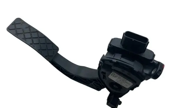 Audi A6 S6 C6 4F Accelerator throttle pedal 8K1723523