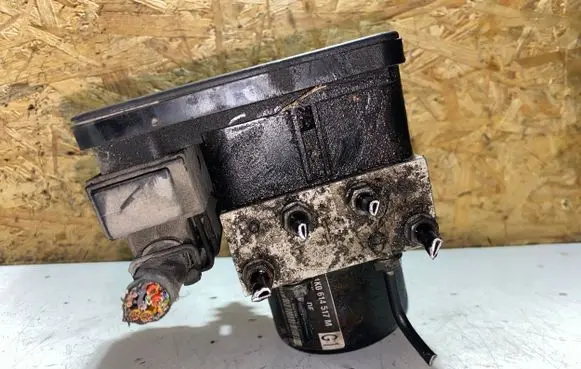 Volkswagen Jetta V ABS Pump 1K0907379Q