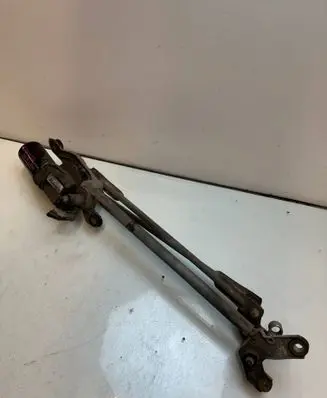 Toyota Avalon XX20 Front wiper linkage 24011034