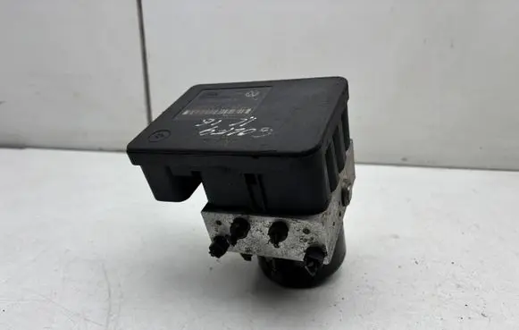 Volkswagen Golf IV ABS Pump 1C0907379M 1J0614517J
