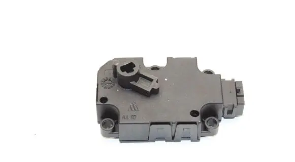 Audi A8 S8 D5 Air flap motor/actuator CZ1139400051