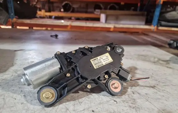 Mazda 3 I Rear window wiper motor BP4K67450