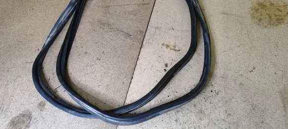 Citroen C-Crosser Trunk rubber seal (body) 