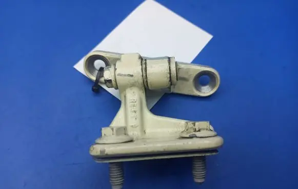 Mercedes-Benz B W245 Rear door upper hinge 14R2L E505 RE45F