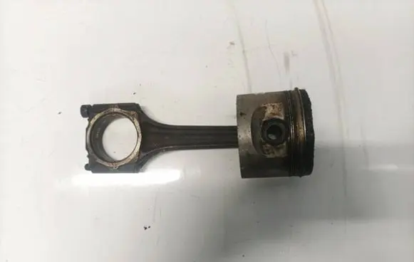 Audi 80 90 S2 B4 Piston with connecting rod