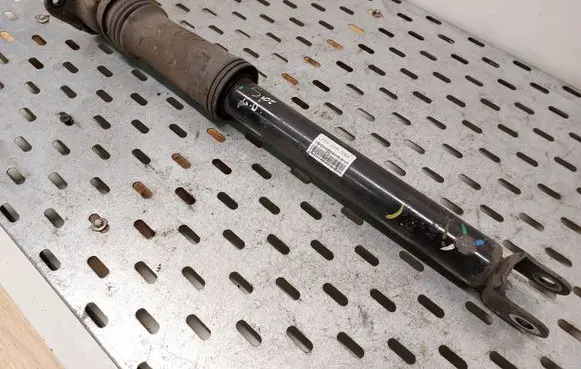 KIA Sportage Rear shock absorber/damper 553003U800
