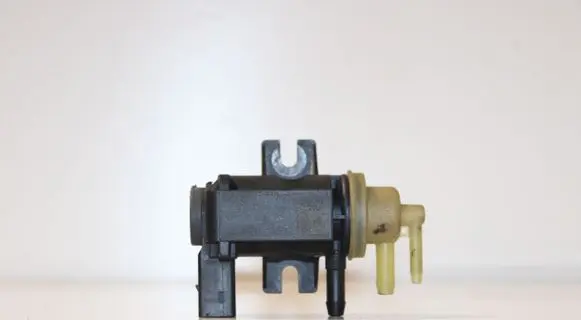 Audi A3 S3 A3 Sportback 8P Turbo solenoid valve 1K0906627B